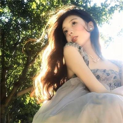 黑夜里的眼睛
